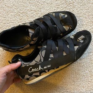 Authentic coach shoes 7.5